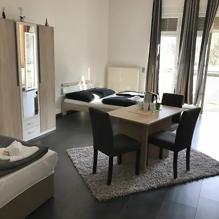 Guest house Interhaus 3*
